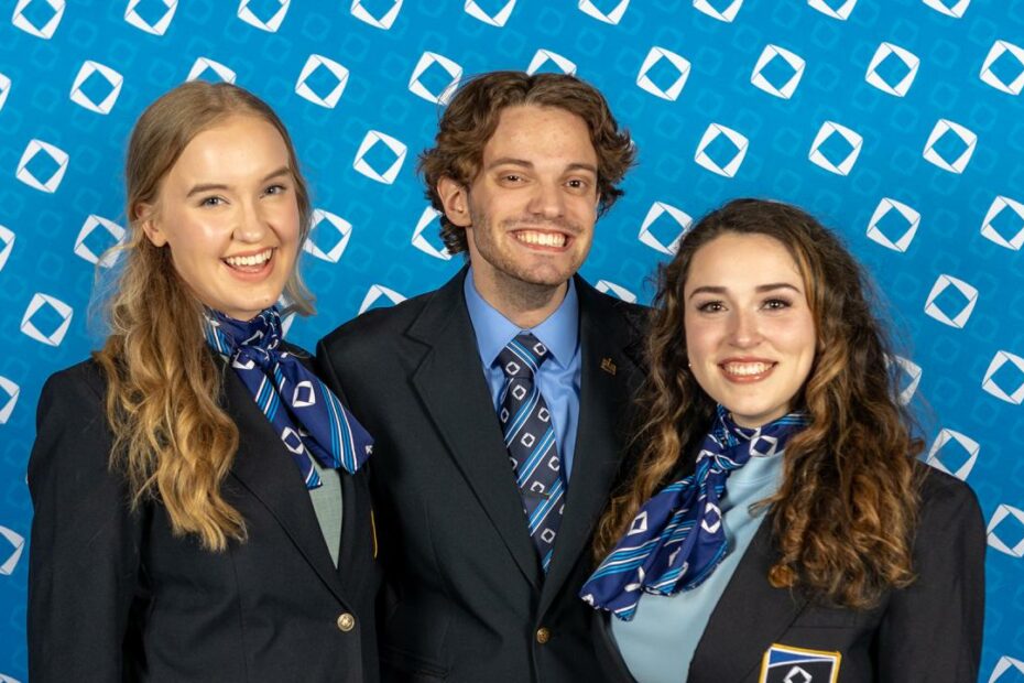 Meet The 2022-2023 Deca Executive Officer Team | Deca Direct Online