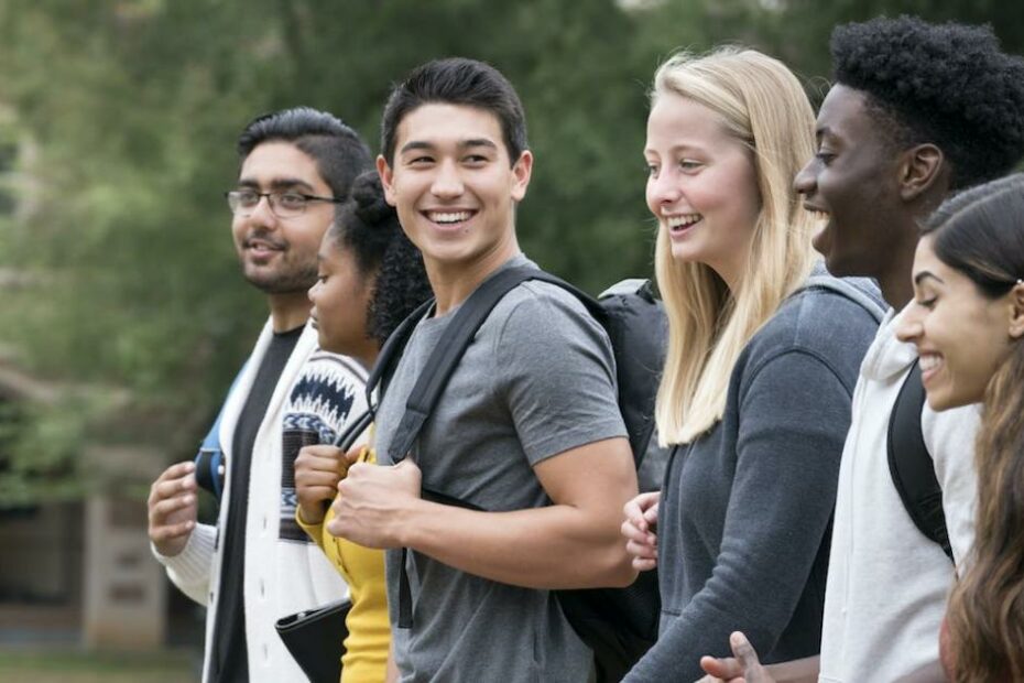 Building Relationships Is Key For First-Year College Students – Here Are 5  Easy Ways To Meet New Friends And Mentors