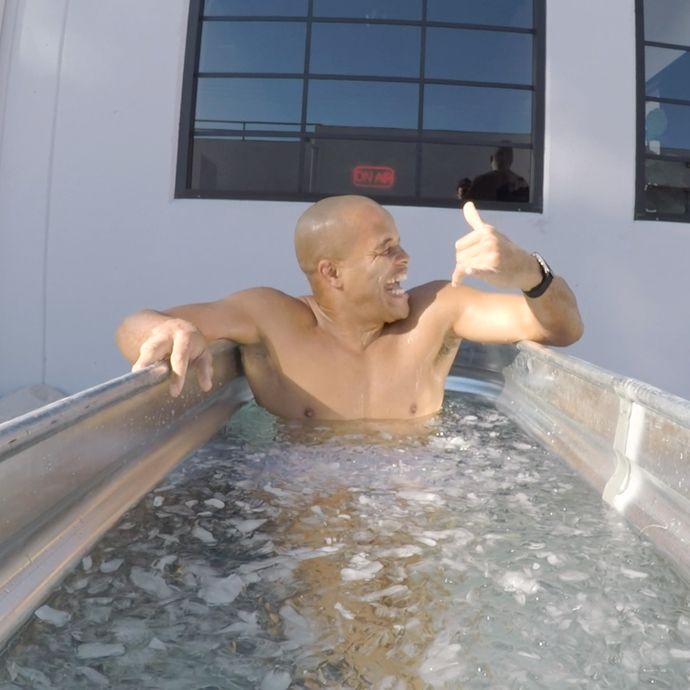 5 Ice Bath Benefits For Recovery | Fightcamp